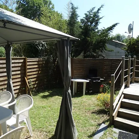 Fleur Des Pins - & D'hotes サン・ジョルジュ・ドレロン