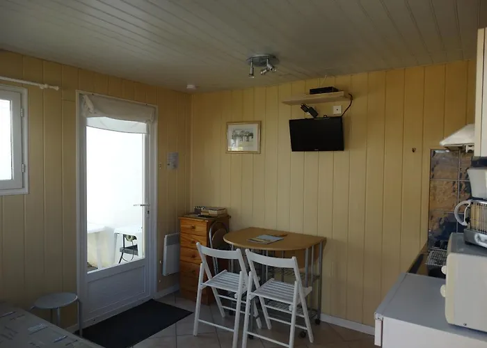 Frühstückspension Residence Fleur Des Pins - Gites & Chambres D'Hotes