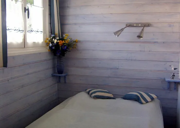 Frühstückspension Residence Fleur Des Pins - Gites & Chambres D'Hotes Saint-Georges-d'Oleron