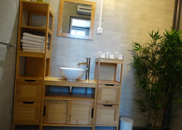 Residence Fleur Des Pins - Gites & Chambres D'Hotes 4*